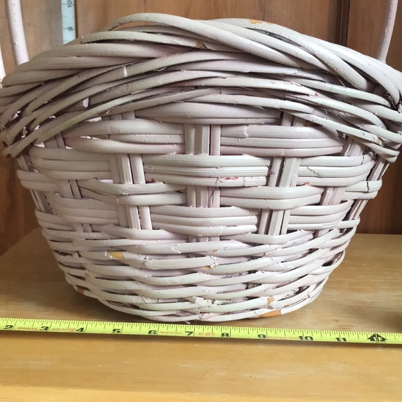 Large rustic lavender wicker basket - Picture 5 of 6